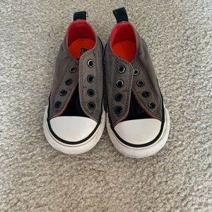 Toddler Boys Converse Laceless Velcro size 7